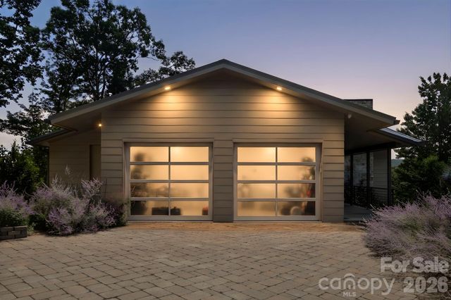 232 Curtain Bluff, Hendersonville, NC 28791