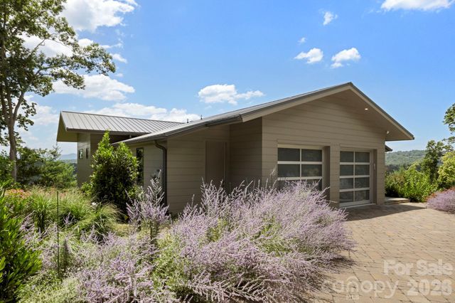 232 Curtain Bluff, Hendersonville, NC 28791