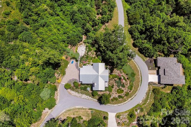232 Curtain Bluff, Hendersonville, NC 28791