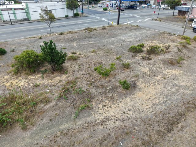 1022 NEWMARK Ave, Coos Bay, OR 97420