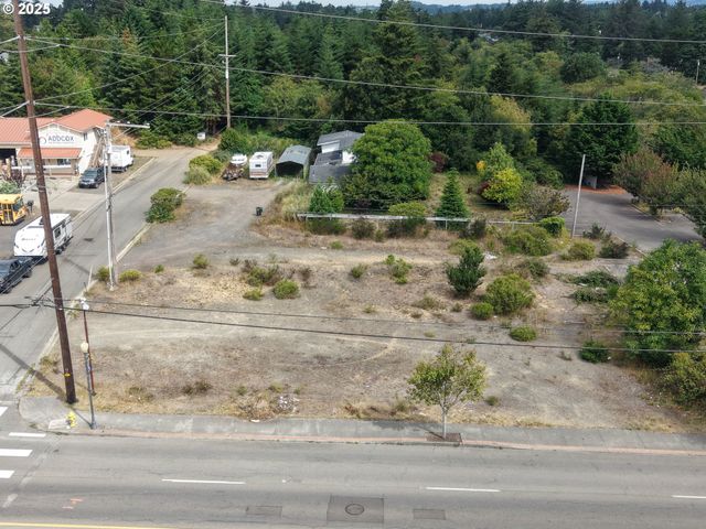 1022 NEWMARK Ave, Coos Bay, OR 97420