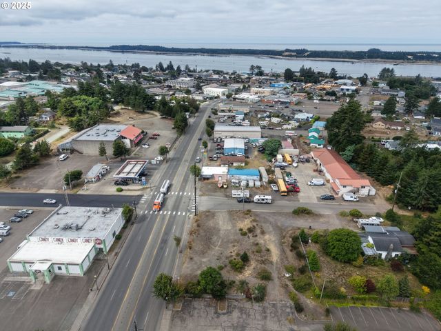 1022 NEWMARK Ave, Coos Bay, OR 97420