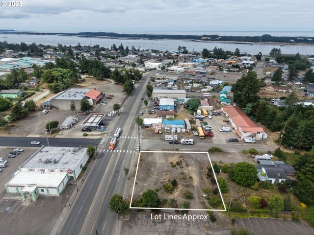 1022 NEWMARK Ave, Coos Bay, OR 97420