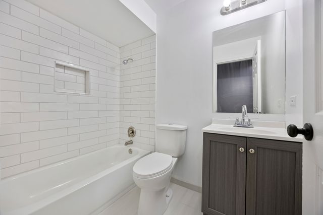 2N238 Highland Avenue, Glen Ellyn, IL 60137