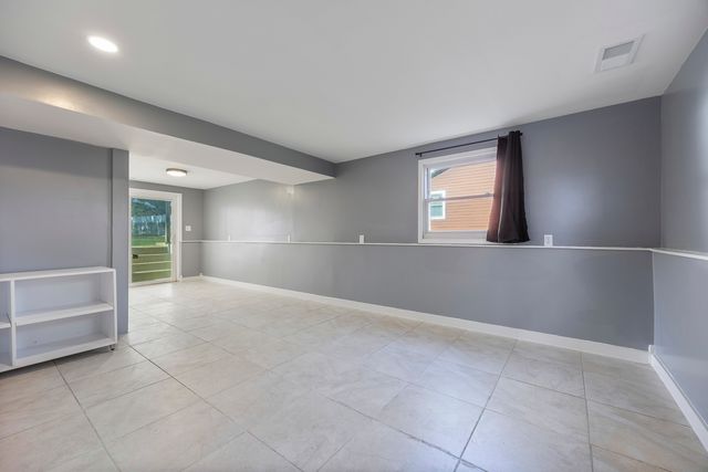 2N238 Highland Avenue, Glen Ellyn, IL 60137