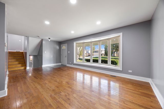 2N238 Highland Avenue, Glen Ellyn, IL 60137