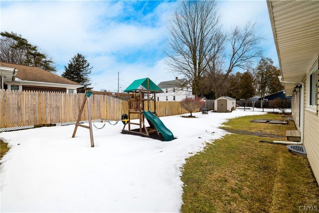 1 Gerry Avenue, New Hartford, NY 13413