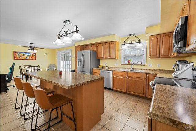 1 Gerry Avenue, New Hartford, NY 13413