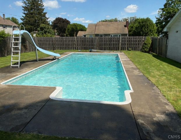 1 Gerry Avenue, New Hartford, NY 13413