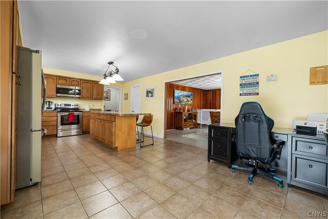 1 Gerry Avenue, New Hartford, NY 13413