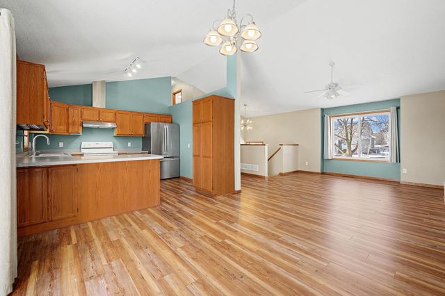 723 Florida Street SW, Lonsdale, MN 55046