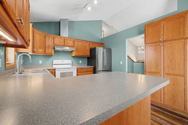 723 Florida Street SW, Lonsdale, MN 55046