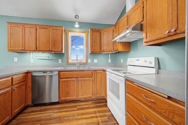 723 Florida Street SW, Lonsdale, MN 55046