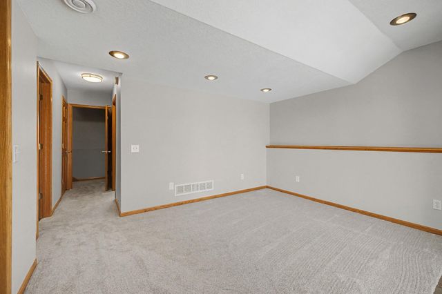 723 Florida Street SW, Lonsdale, MN 55046