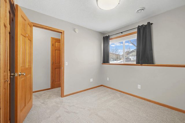 723 Florida Street SW, Lonsdale, MN 55046