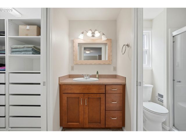 11366 Sw IRONWOOD Loop, Tigard, OR 97223