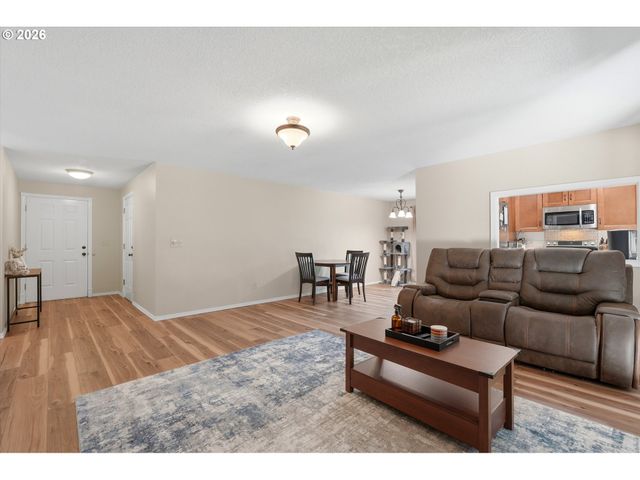 11366 Sw IRONWOOD Loop, Tigard, OR 97223