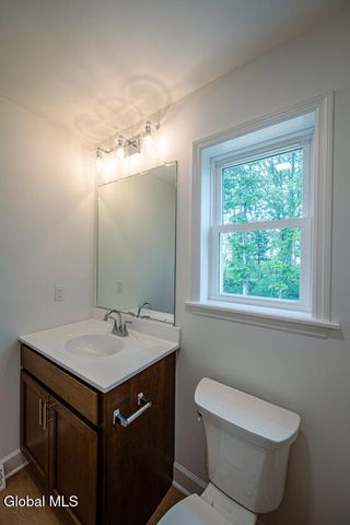 8 Seville Way, Bethlehem, NY 12054