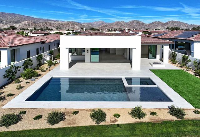 59618 Almeria, La Quinta, CA 92253