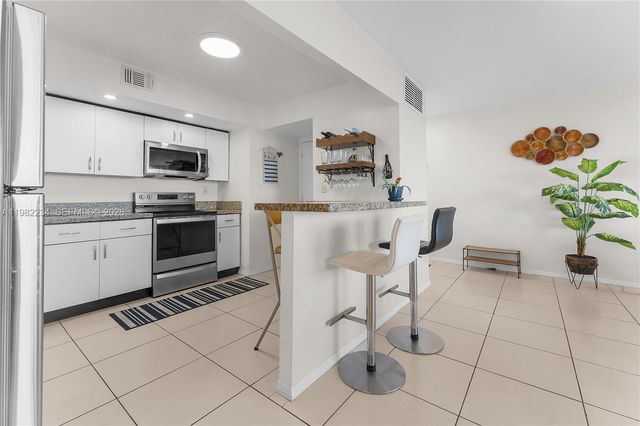 2150 Sans Souci Blvd B605, North Miami, FL 33181