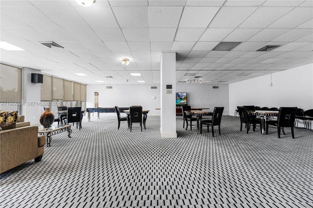 Image 30 of property listing at 2150 Sans Souci Blvd B605, North Miami, FL 33181