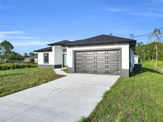 2609 45th St W, Lehigh Acres, FL 33971