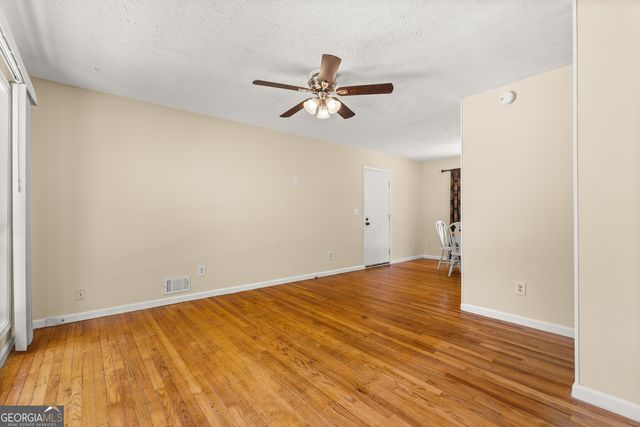 61 Trina Avenue NE, Kennesaw, GA 30144