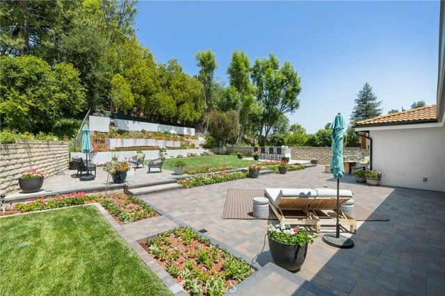 5100 Orrville Avenue, Woodland Hills (los Angeles), CA 91367