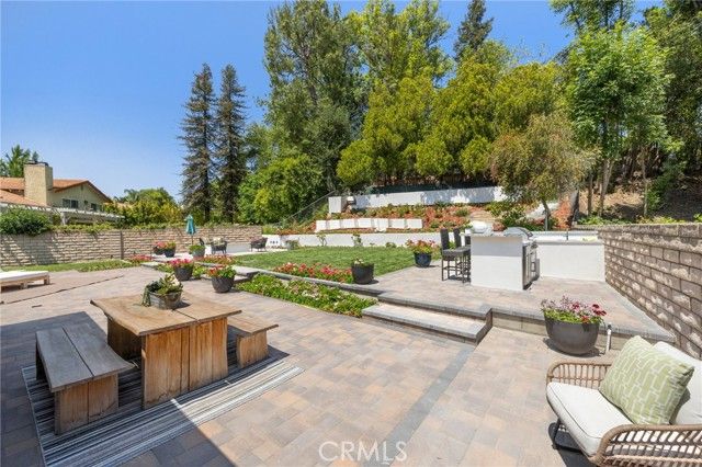 5100 Orrville Avenue, Woodland Hills (los Angeles), CA 91367