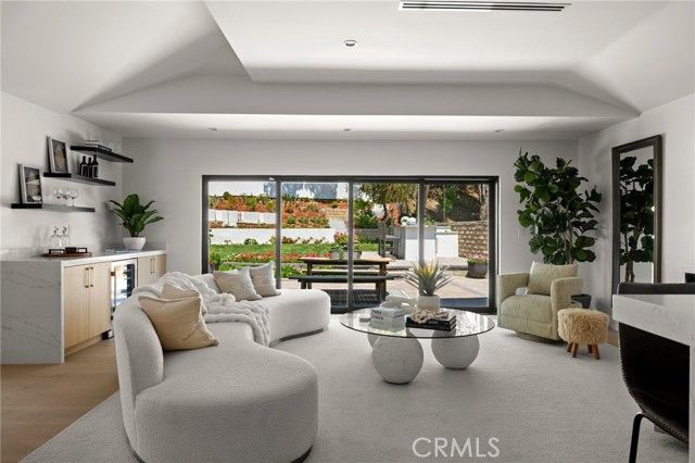 5100 Orrville Avenue, Woodland Hills (los Angeles), CA 91367