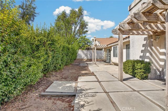 10217 Sycamore Canyon, Moreno Valley, CA 92557