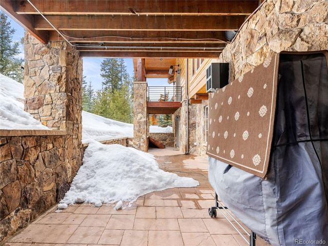 585 Independence Rd, Dillon, CO 80435