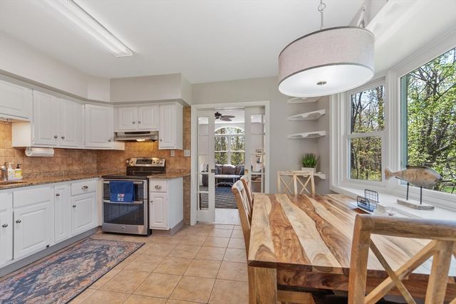 22 Nelson Ave, Georgetown, MA 01833
