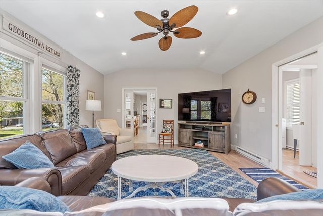 22 Nelson Ave, Georgetown, MA 01833