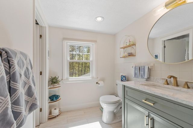 22 Nelson Ave, Georgetown, MA 01833