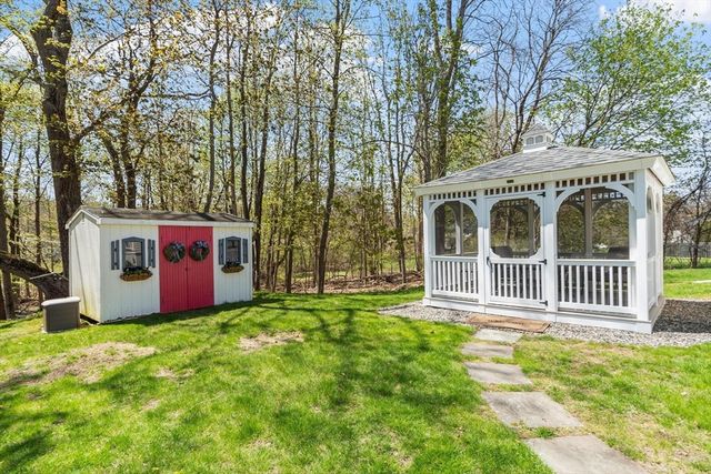 22 Nelson Ave, Georgetown, MA 01833