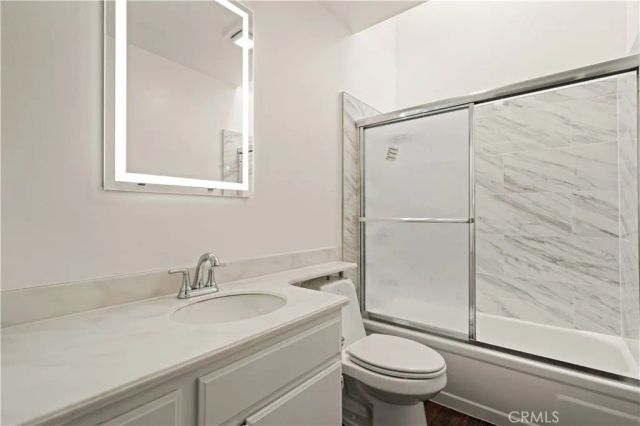 34 Oxford 36, Irvine, CA 92612