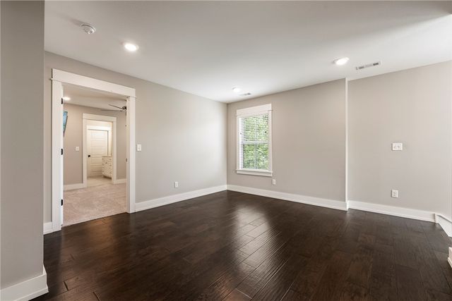 448 SW C Street, Bentonville, AR 72712