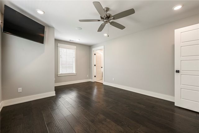 448 SW C Street, Bentonville, AR 72712