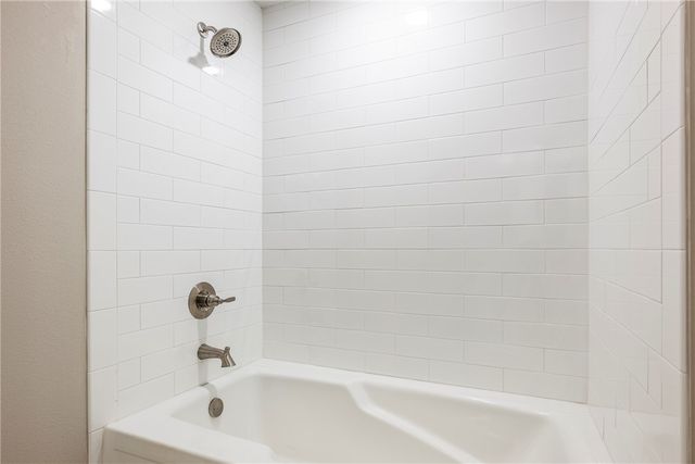448 SW C Street, Bentonville, AR 72712