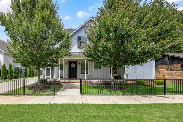 448 SW C Street, Bentonville, AR 72712