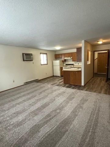 1026 16th Street N, Fargo, ND 58102