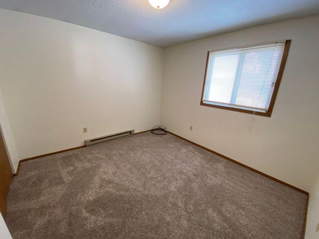 1026 16th Street N, Fargo, ND 58102