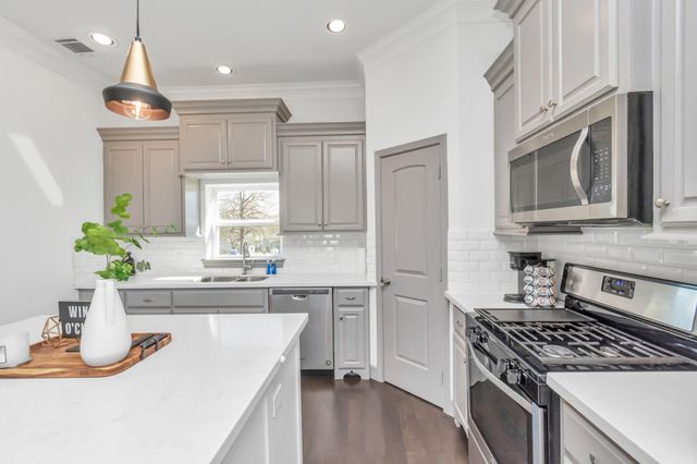 4033 Buck Street, Houston, TX 77020
