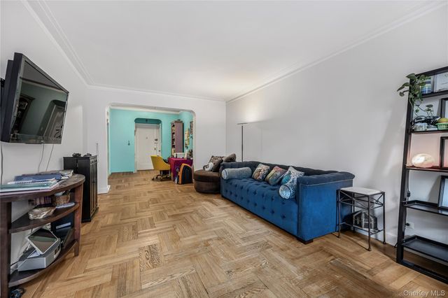 2190 Boston Road 4G, Bronx, NY 10462