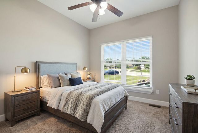 2114 MACE CT, Columbia, MO 65201