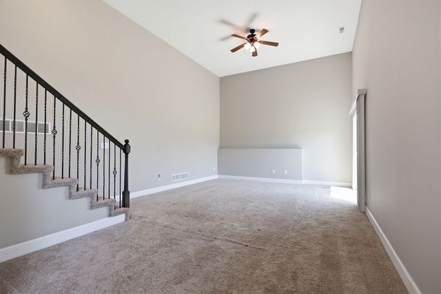 2114 MACE CT, Columbia, MO 65201