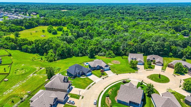 2114 MACE CT, Columbia, MO 65201