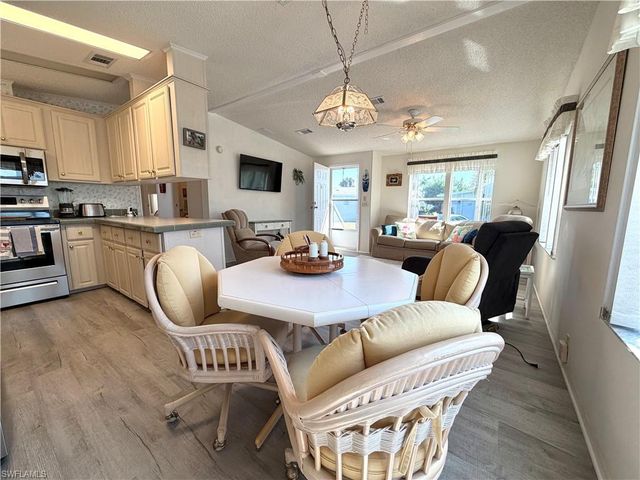 4700 Sawmill DR W, Estero, FL 33928