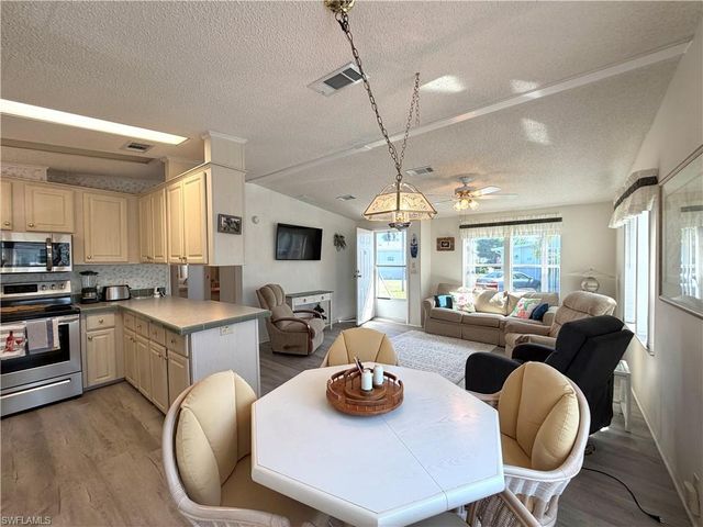 4700 Sawmill DR W, Estero, FL 33928